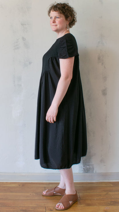 Pucker Dress (Multiple Colors)