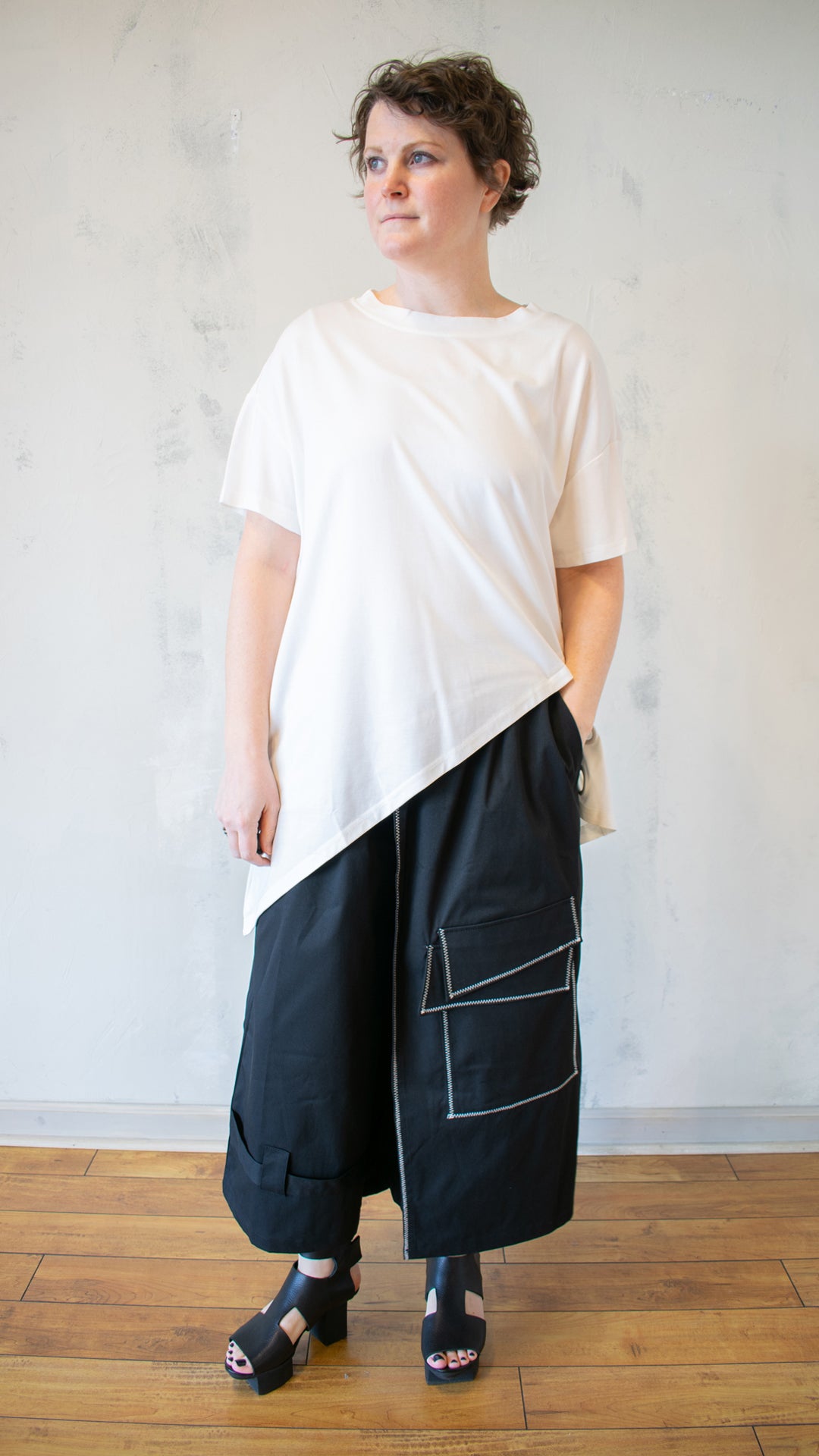 Grommet Tee (Multiple Colors)