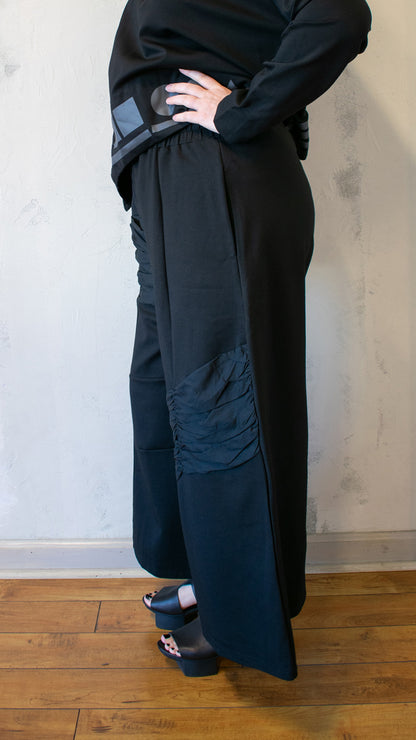 Ruched Patch Pant