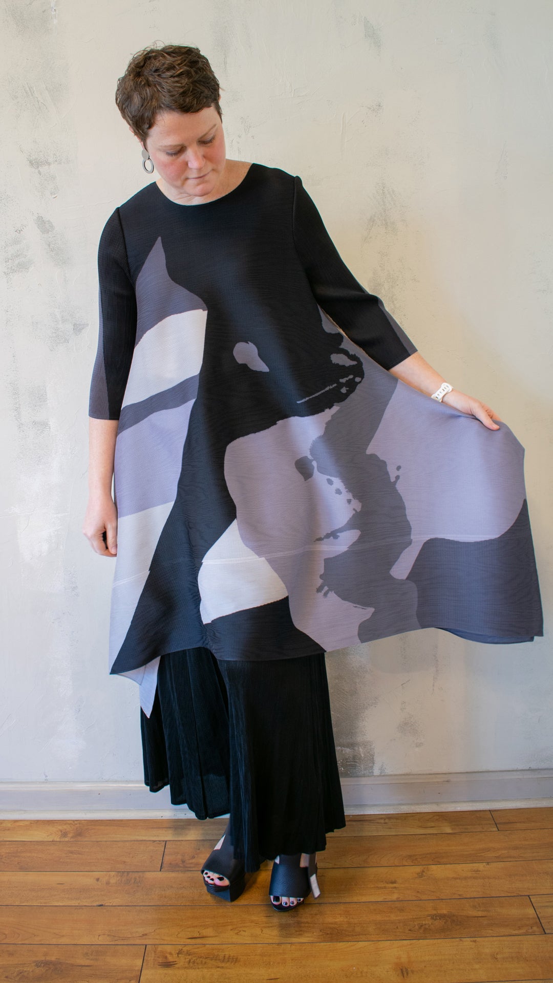 Bouncy Dress (Multiple Colors)