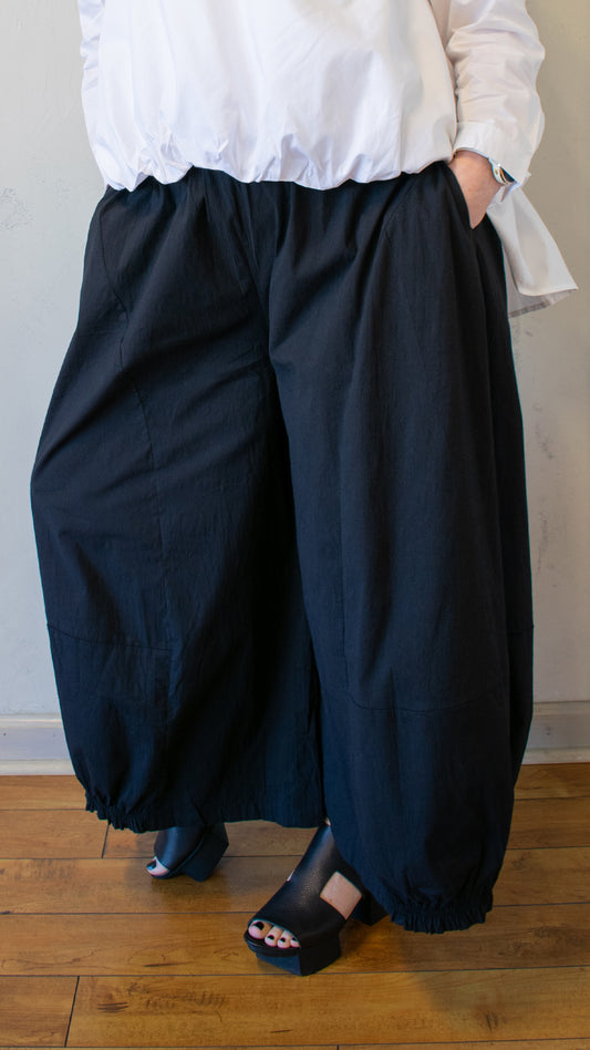 Full Balloon Pant in Black