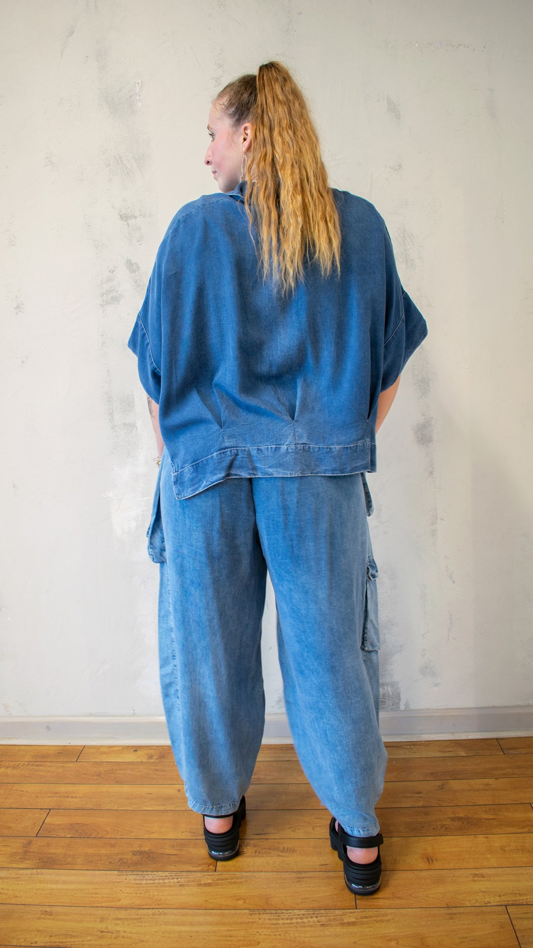 Cropped Chambray