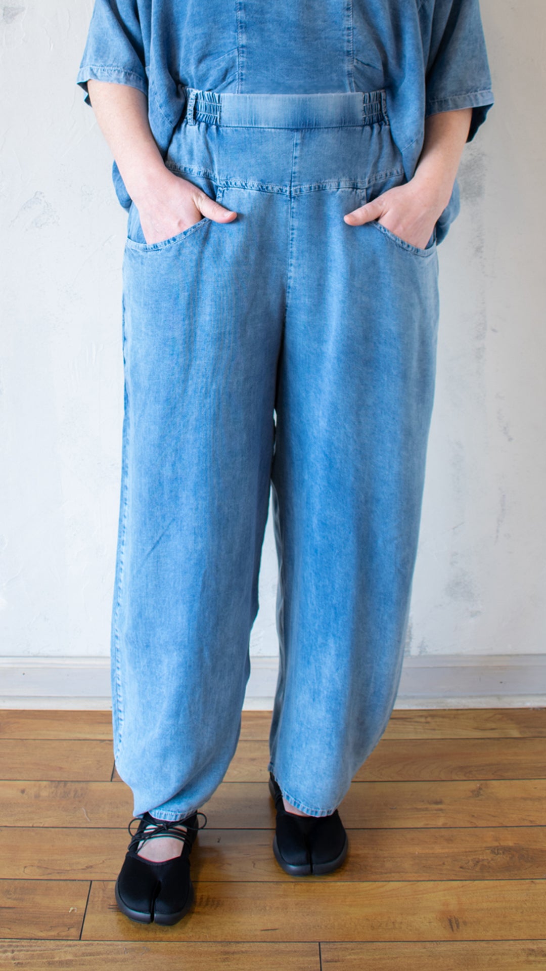 Half Circle Pocket Pant