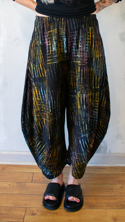 Barrel Scratch Print Pant in Pearl Earring