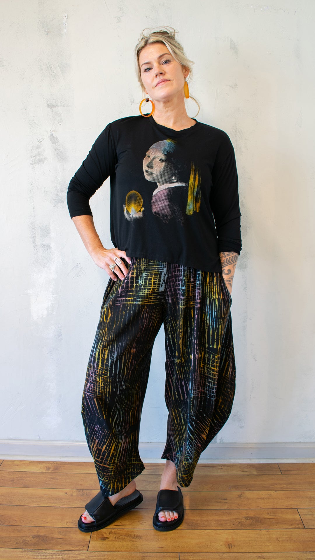 Barrel Scratch Print Pant in Pearl Earring